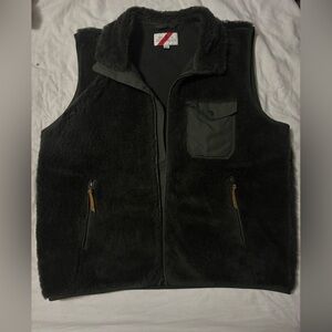 Best Made Co Men's Green Fleece Vest 70% Wool